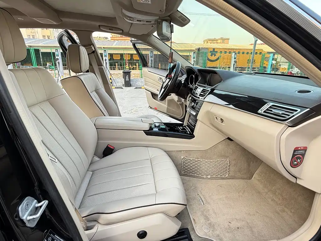Mercedes-Benz E-Class 2015 — фото 7