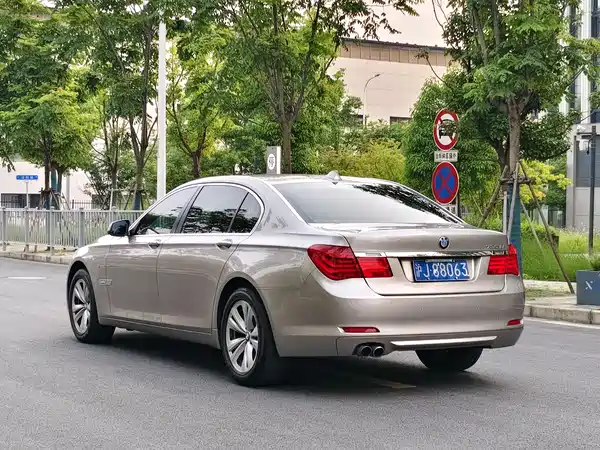 BMW 7 Series 2009