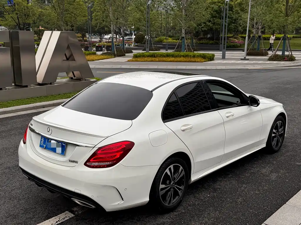 Mercedes-Benz C-Class 2017 — фото 4
