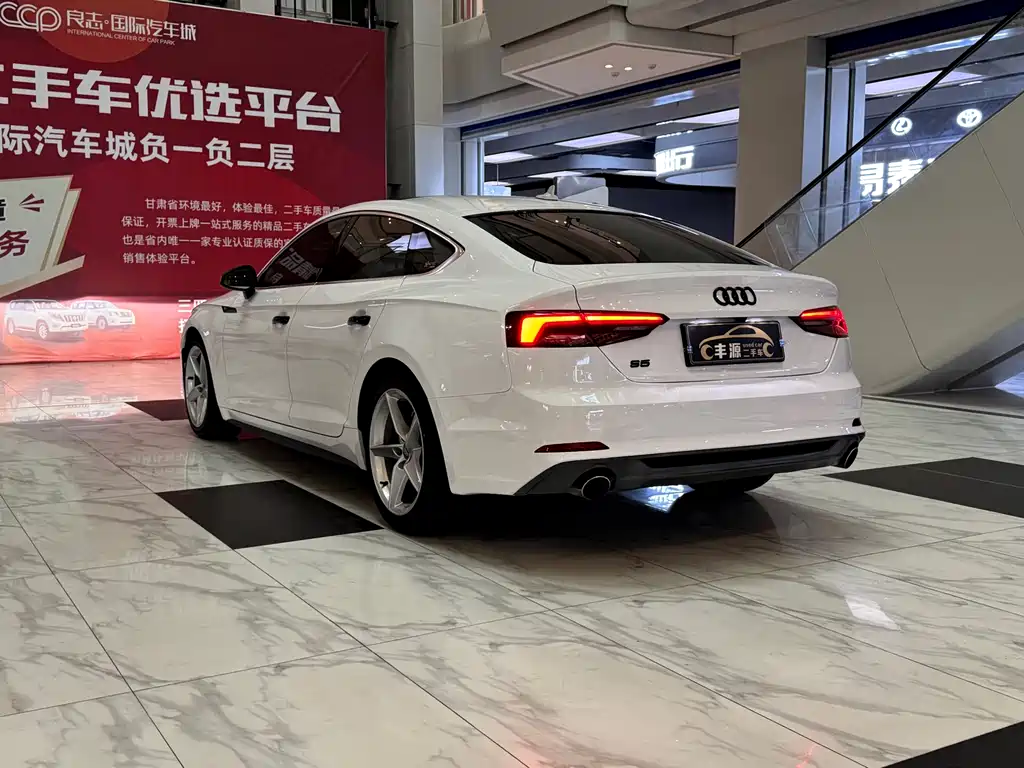 Audi A5 2018 — фото 27