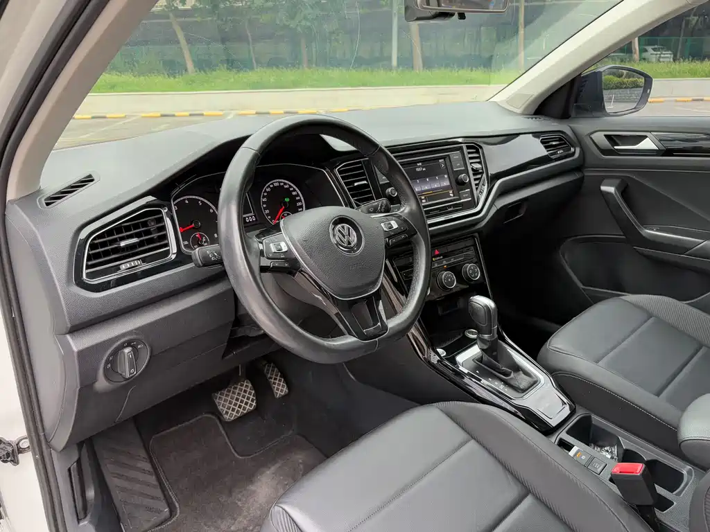 Volkswagen T-Roc 2018