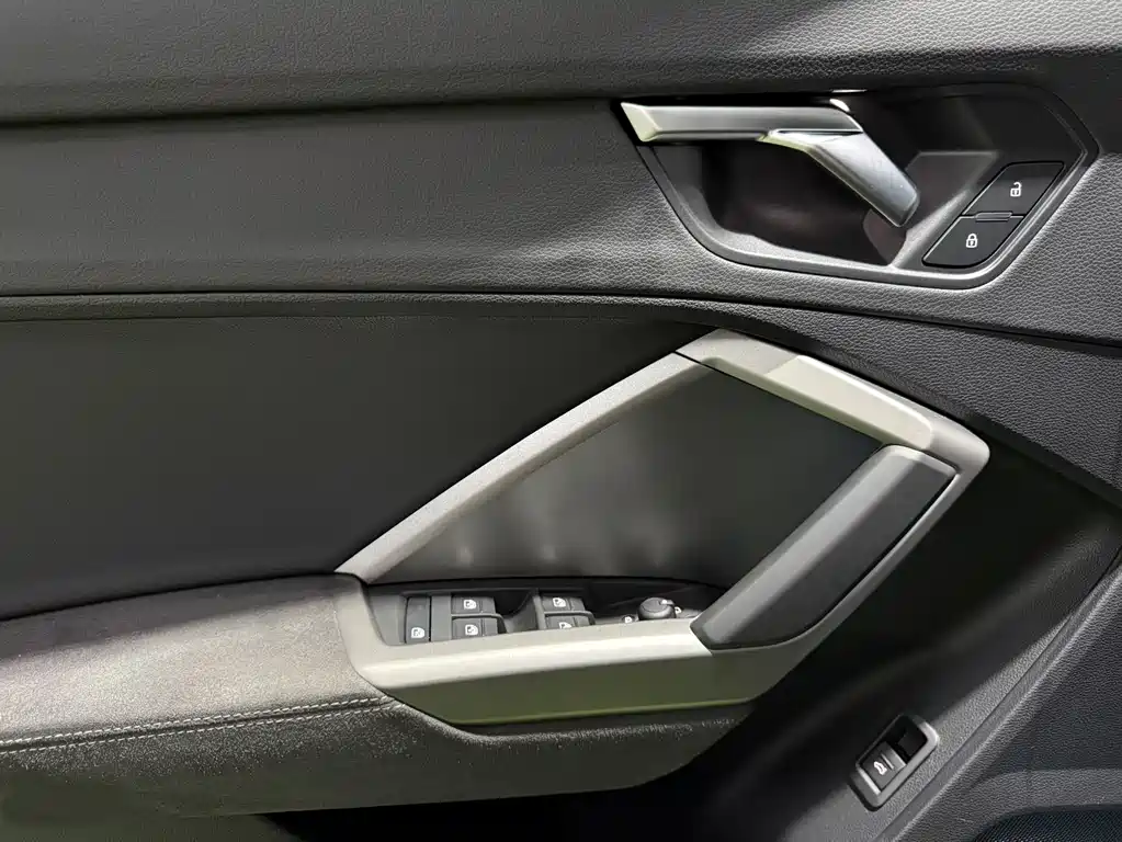 Audi Q3 2022 — фото 17