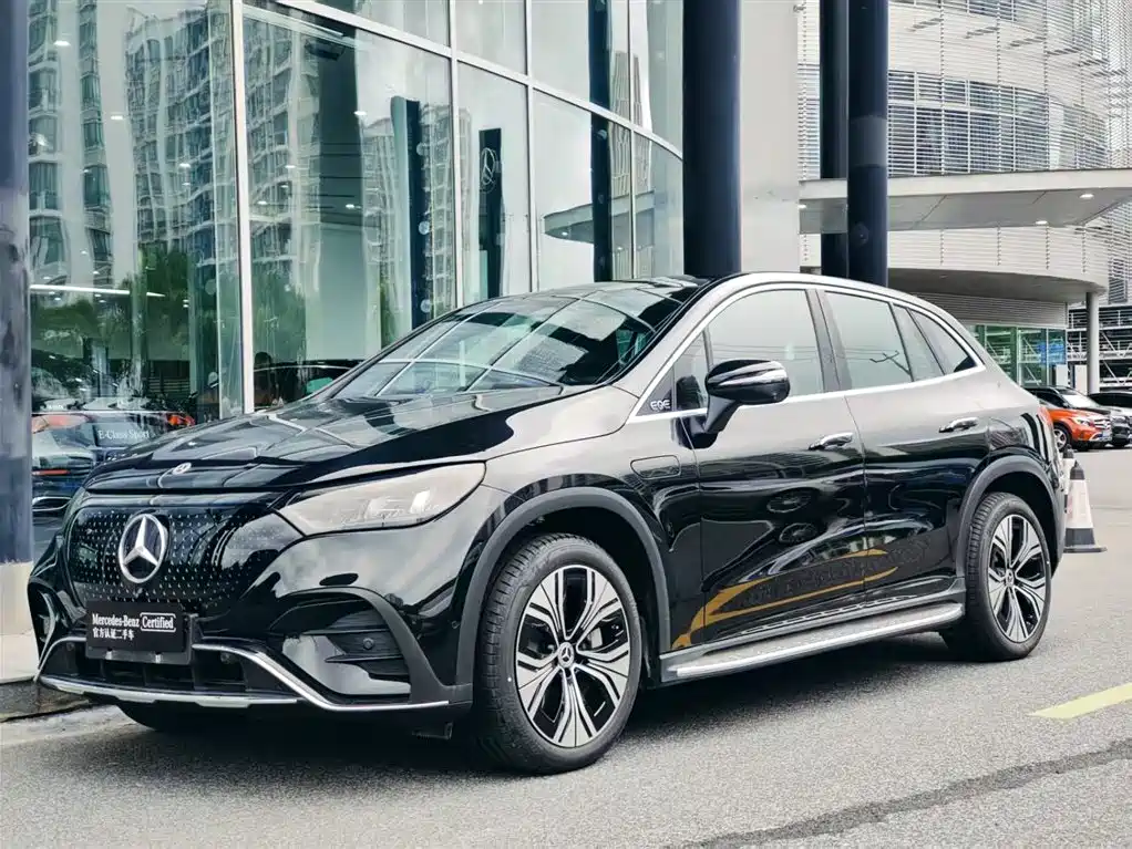 Mercedes-Benz EQE SUV 2025