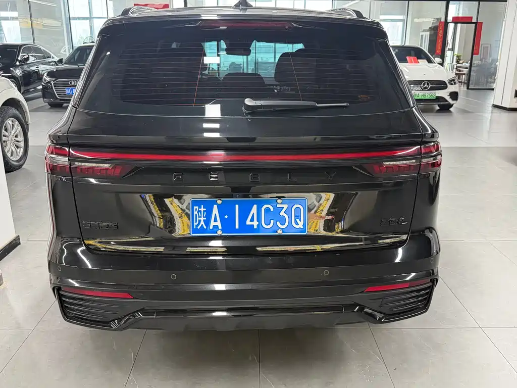 Geely Xingyue L 2022 — фото 15