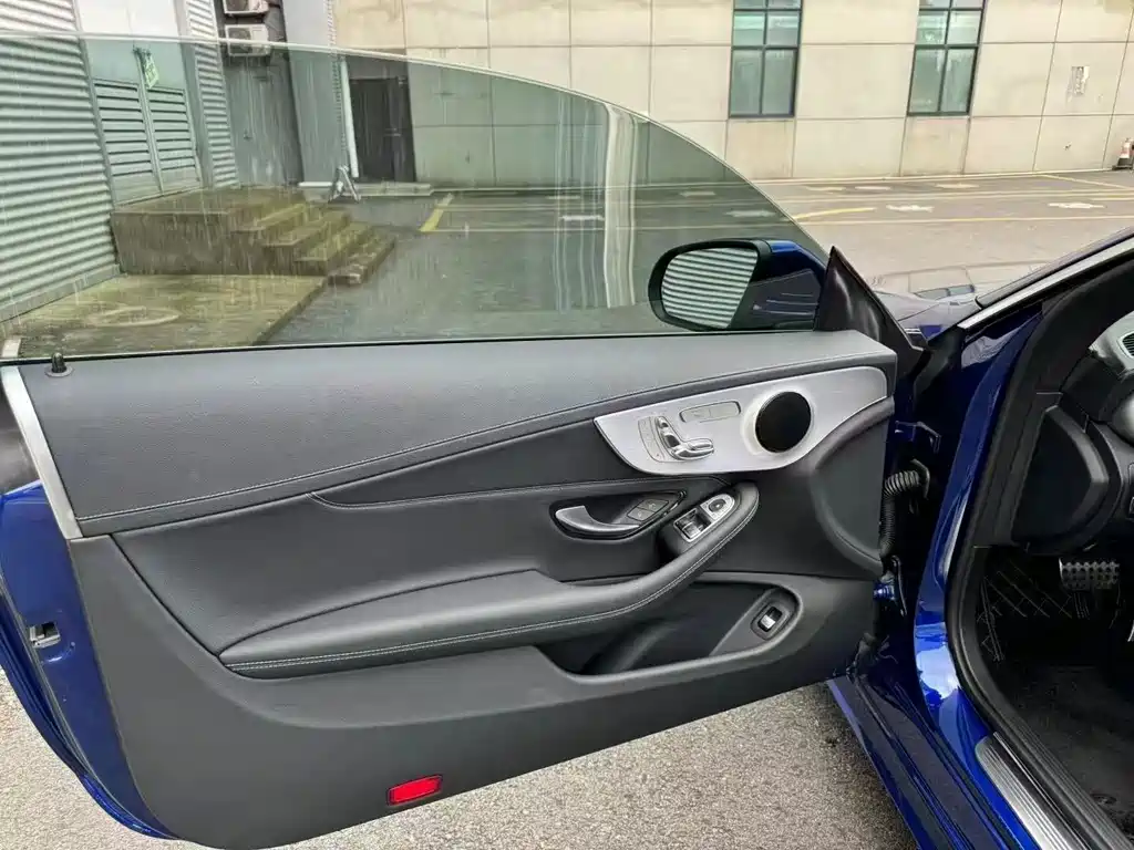 Mercedes-Benz C-Class 2020
