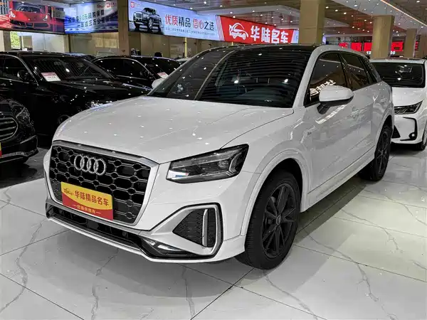 Audi Q2L 2023