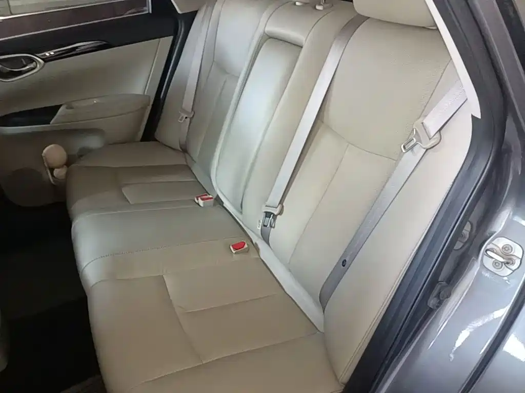 Nissan Sylphy 2019 — фото 17