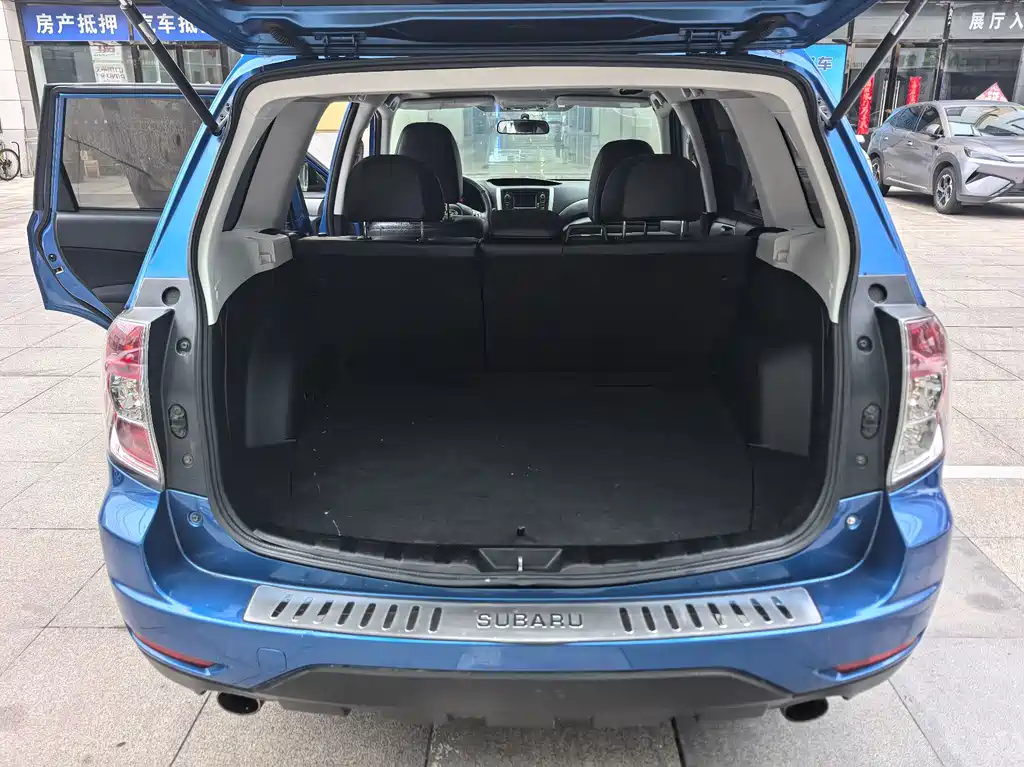 Subaru Forester 2012 — фото 12