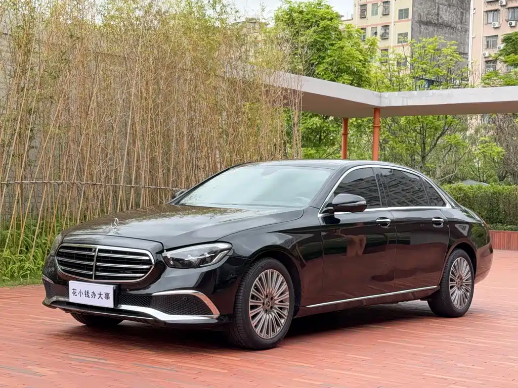 Mercedes-Benz E-Class 2022 — фото 1