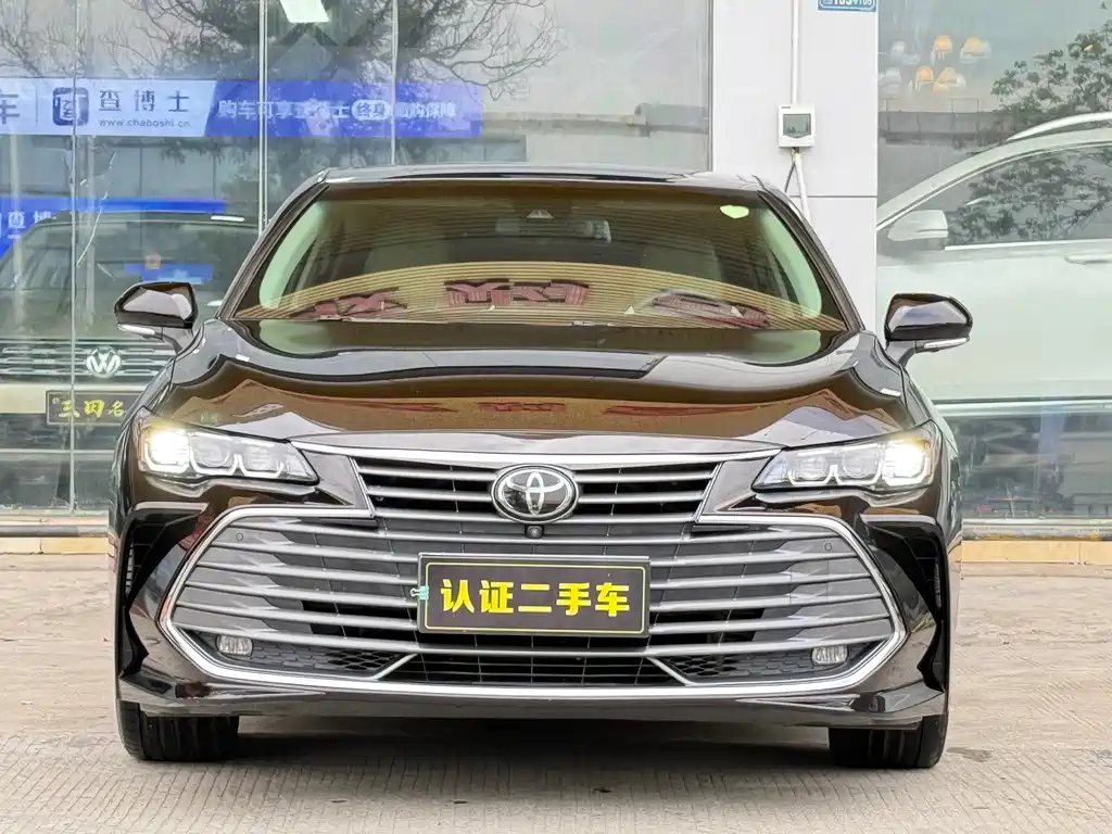 Toyota Avalon 2019 — фото 2