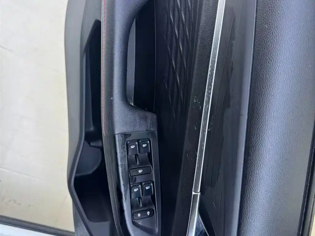 Geely Vision X3 2022