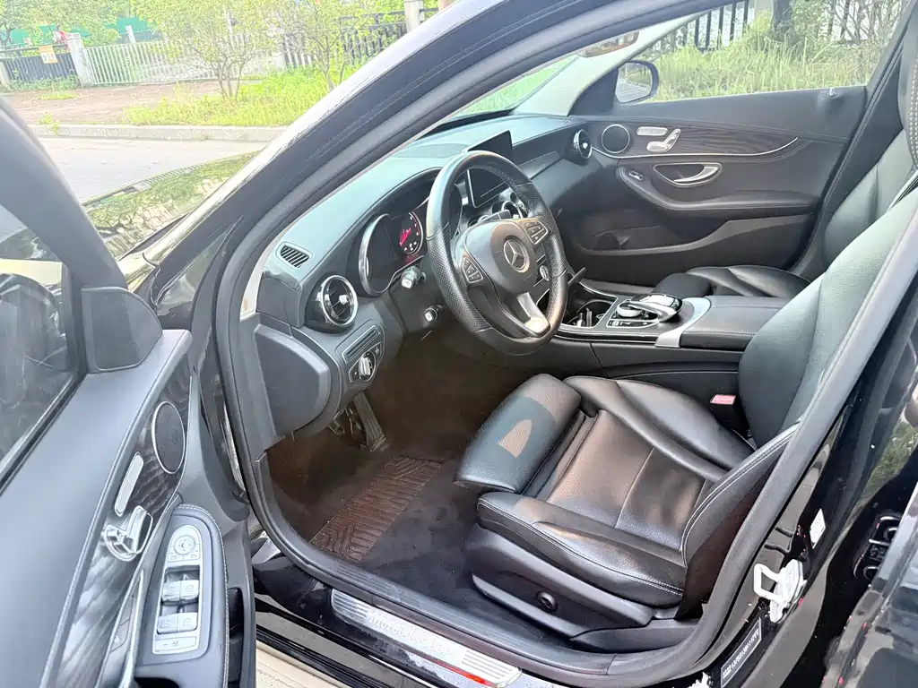 Mercedes-Benz C-Class 2015