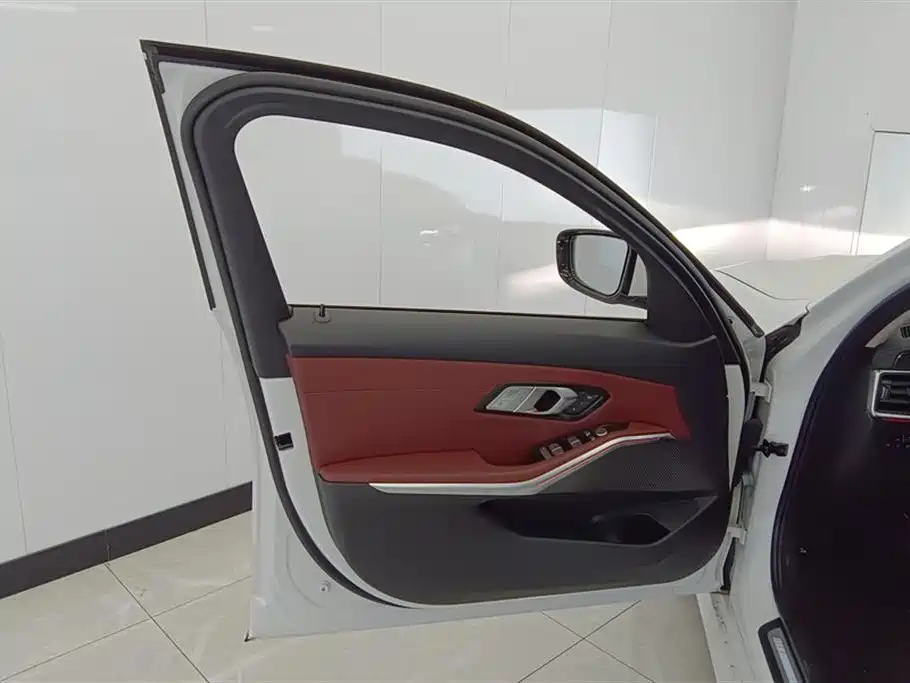 BMW 3 Series 2022