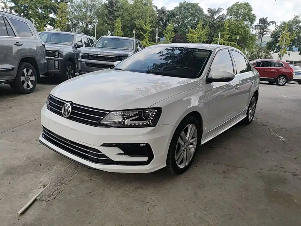Volkswagen Sagitar 2019