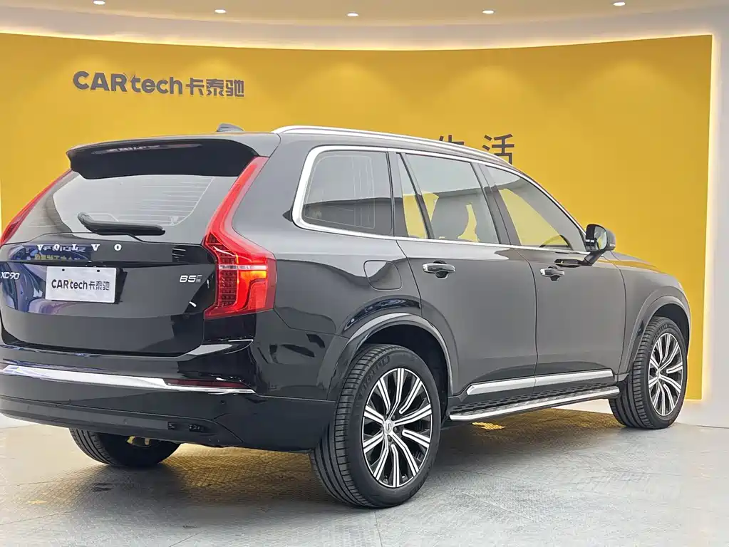 Volvo XC90 2023 — фото 30