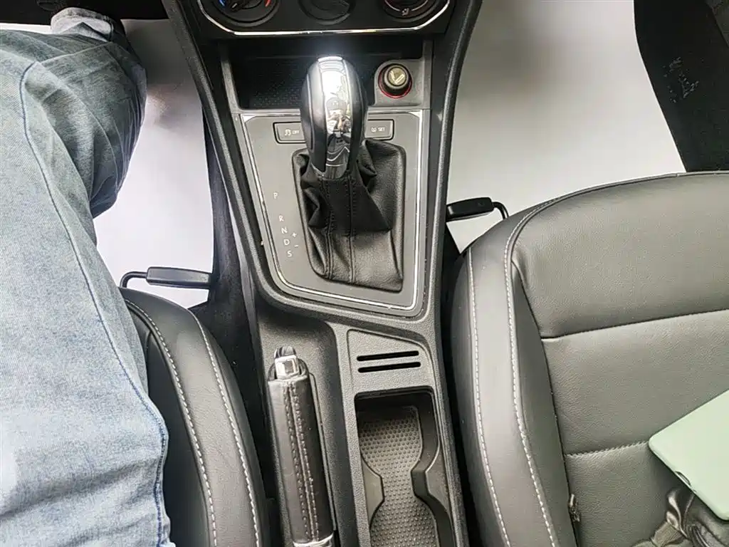 Volkswagen Gran Lavida 2015 — фото 14