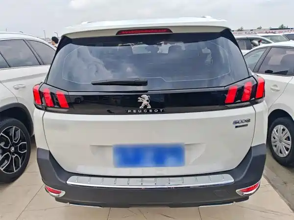 Peugeot 5008 2017