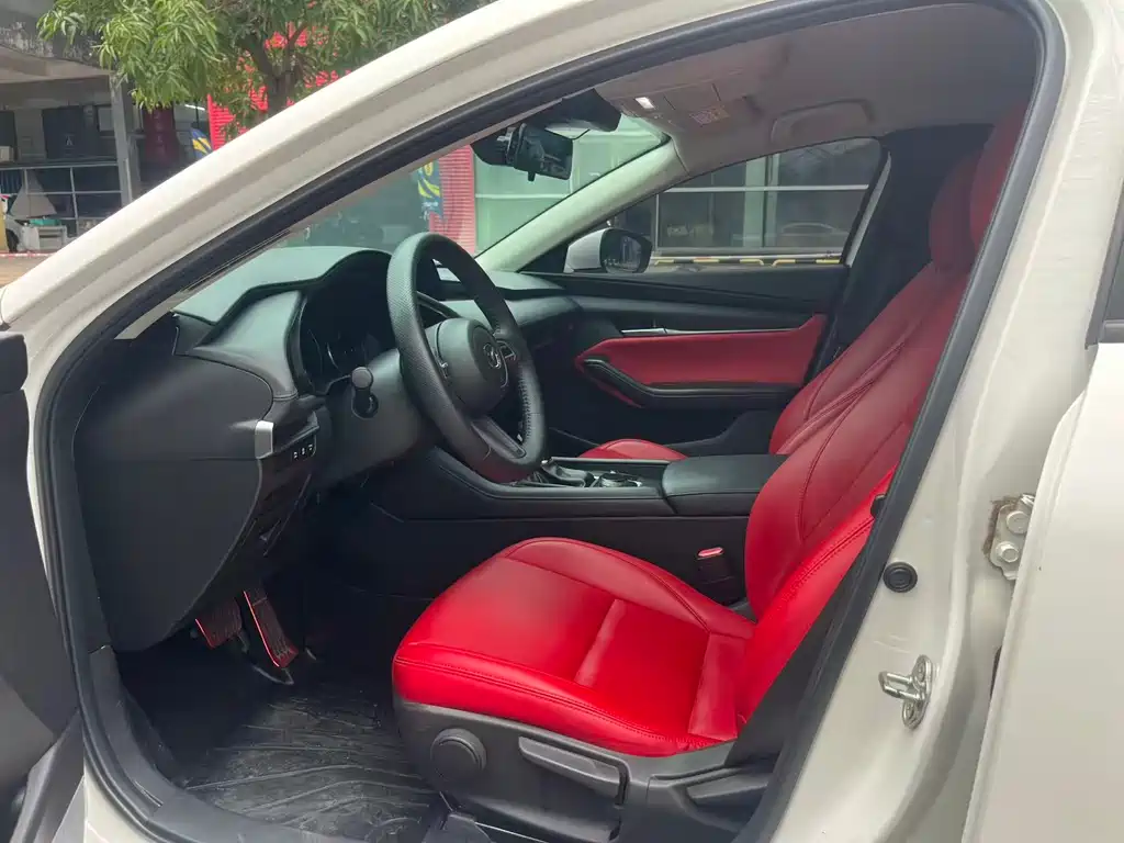 Mazda 3 Axela 2022