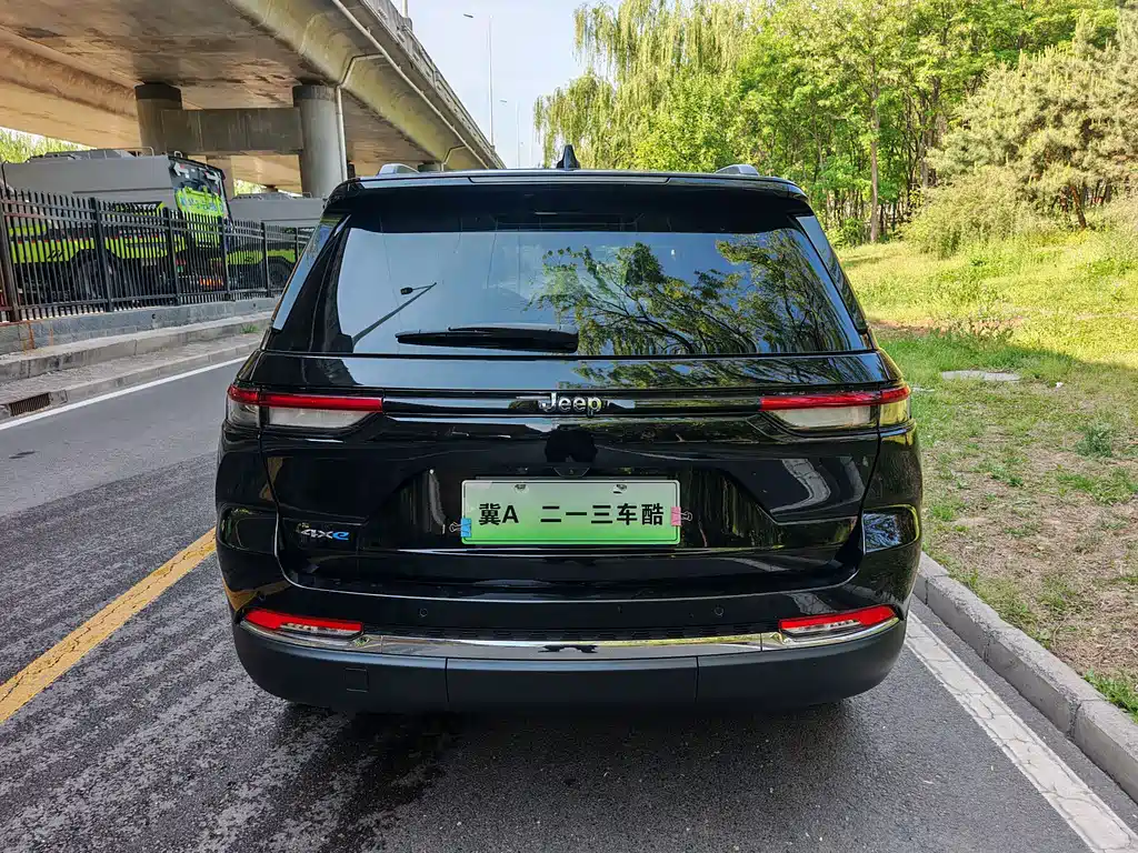 Jeep Grand Cherokee 4xe 2025 — фото 18