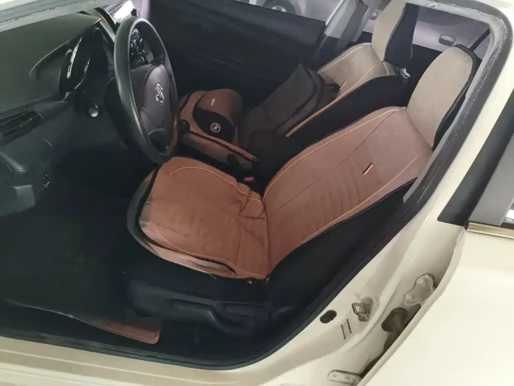 Toyota Vios 2015 — фото 8