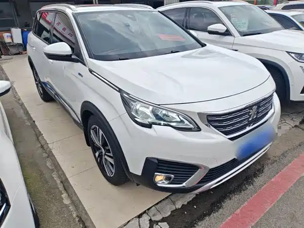 Peugeot 5008 2017