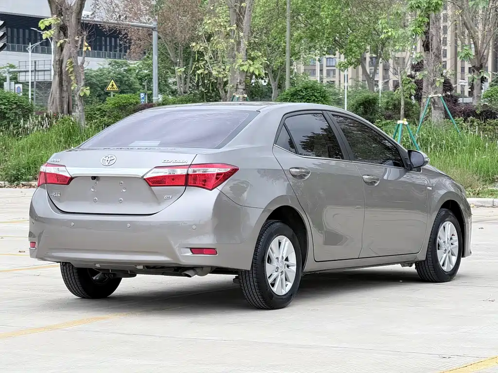 Toyota Corolla 2016 — фото 4