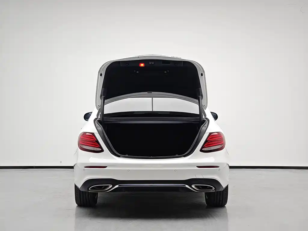 Mercedes-Benz E-Class 2019 — фото 7