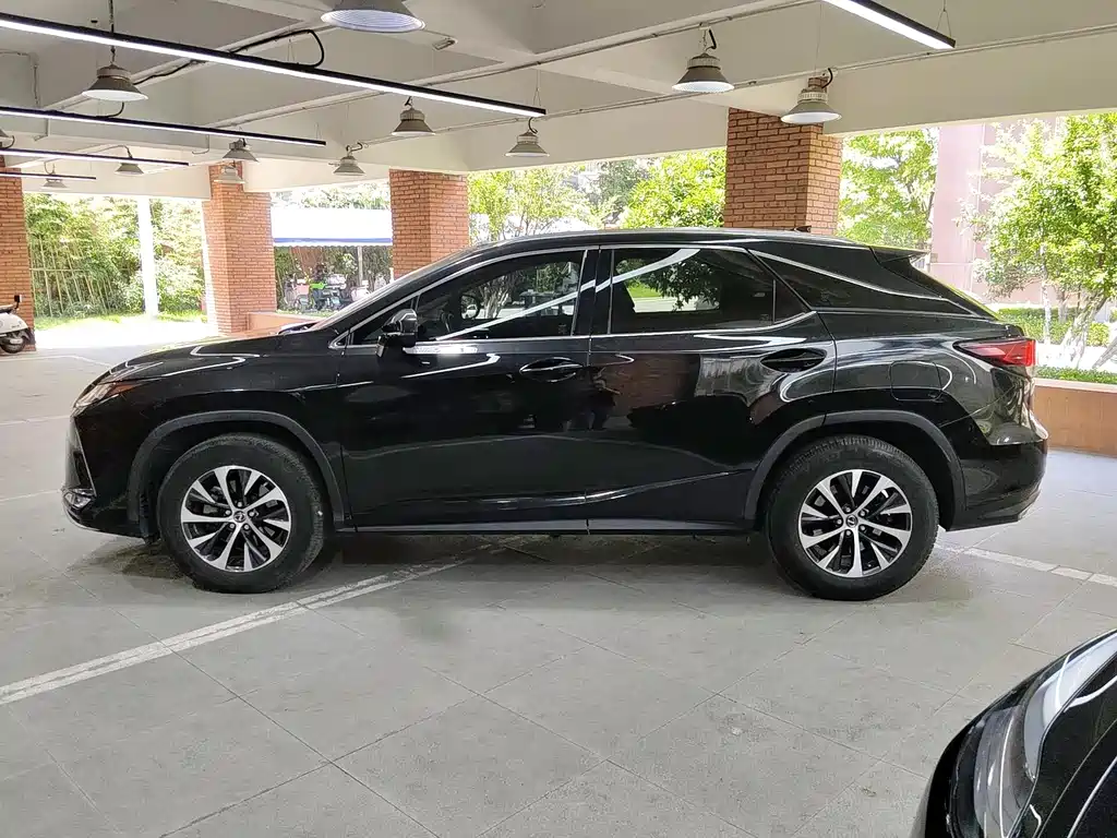 Lexus RX 2020 — фото 2