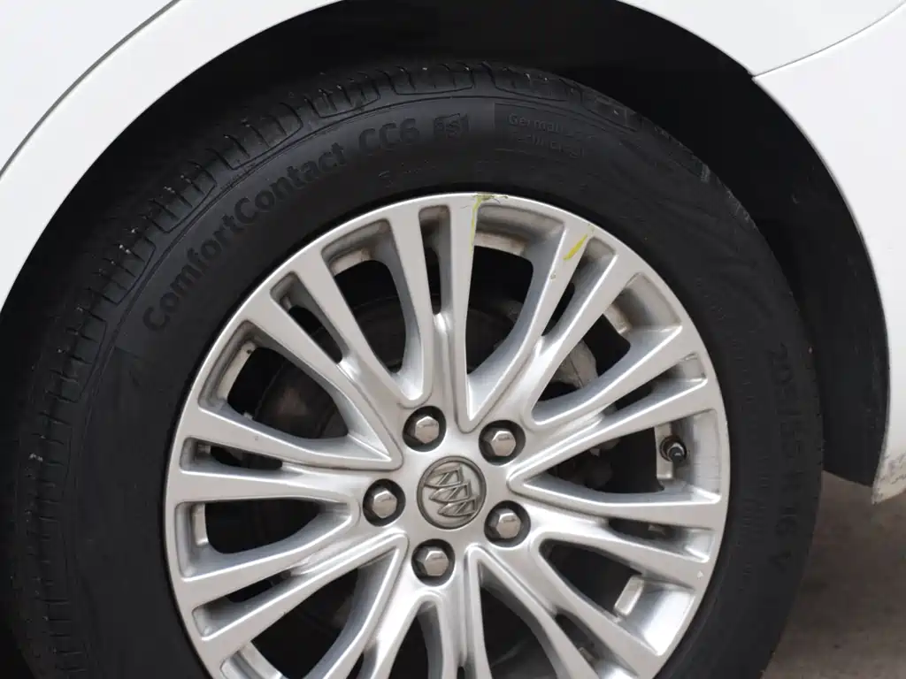 Buick Excelle 2015 — фото 11