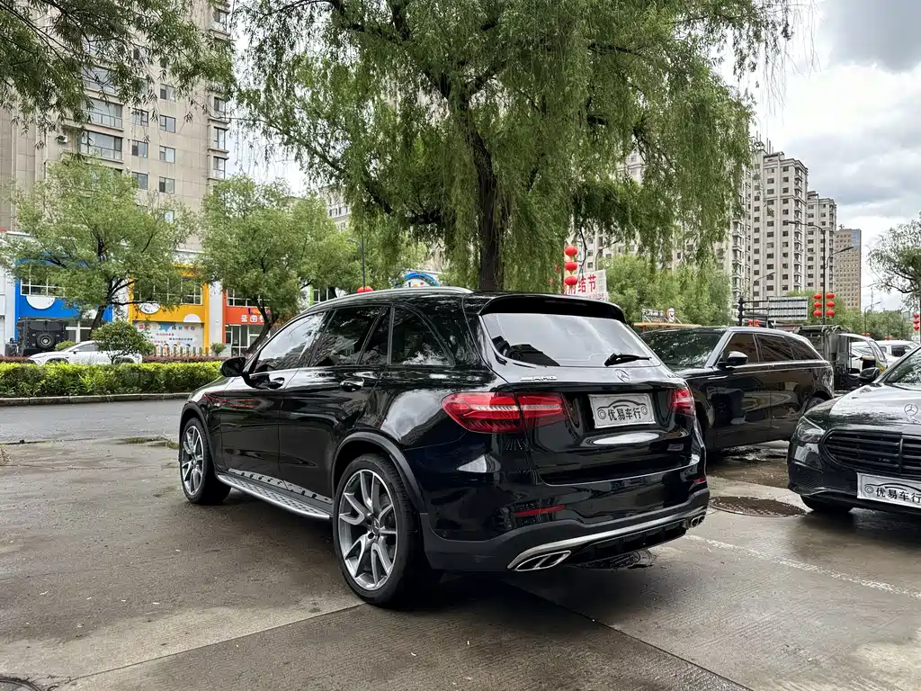 Mercedes-Benz GLC AMG 2018 — фото 4