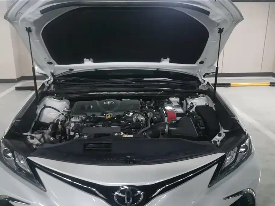 Toyota Camry 2023 — фото 10