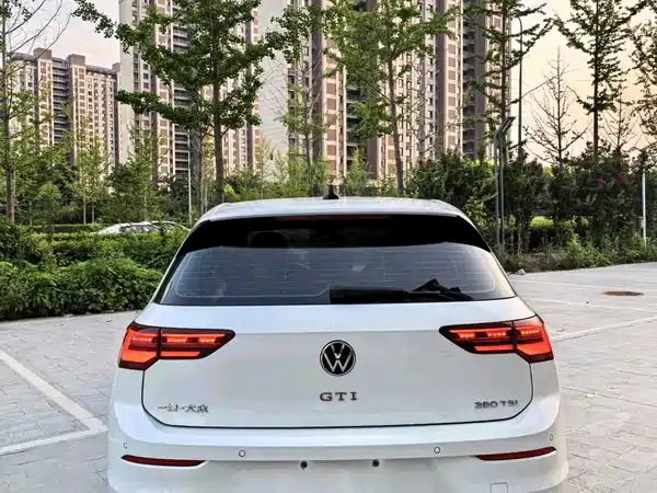 Volkswagen Golf GTI 2023