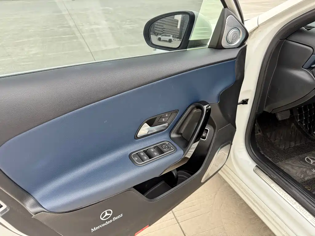 Mercedes-Benz A-Class 2020 — фото 10