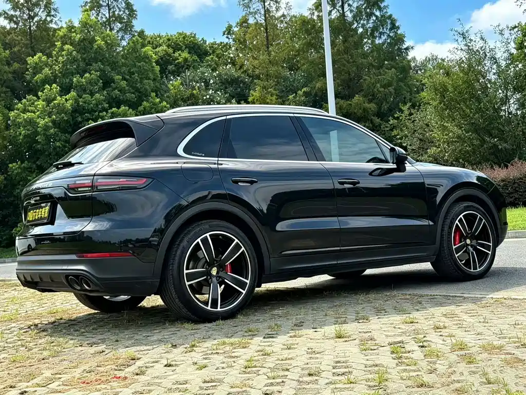 Porsche Cayenne 2020 — фото 7