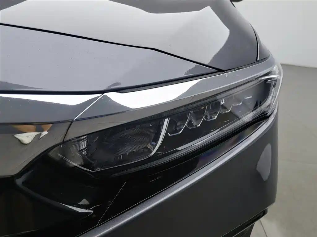 Honda Accord 2018 — фото 7