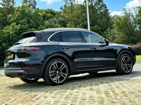 Porsche Cayenne 2020