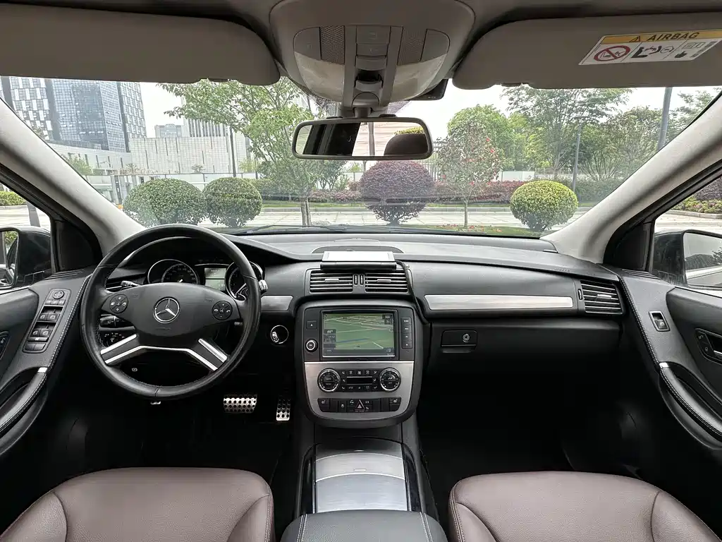 Mercedes-Benz R-Class 2016 — фото 12