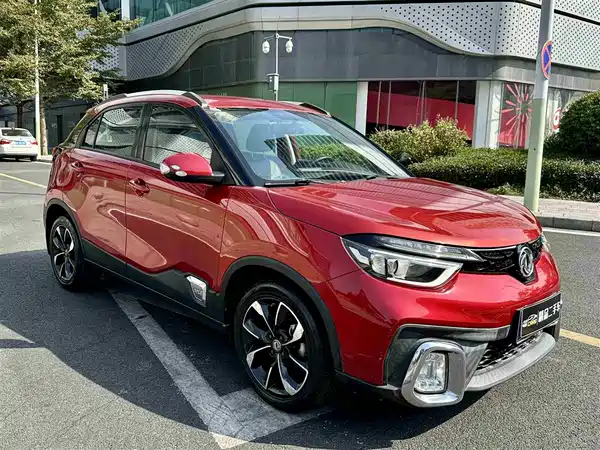Dongfeng Fengshen AX4 2017