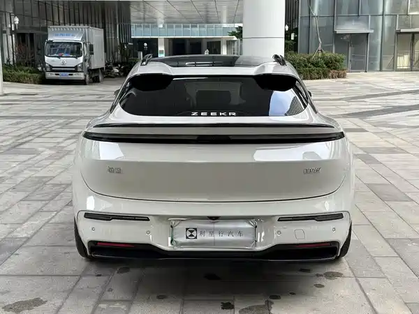 Zeekr 007GT 2025