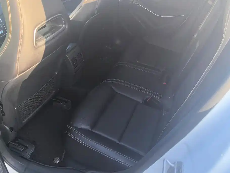 Mercedes-Benz GLA 2017 — фото 11