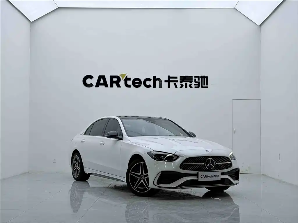 Mercedes-Benz C-Class 2024 — фото 2