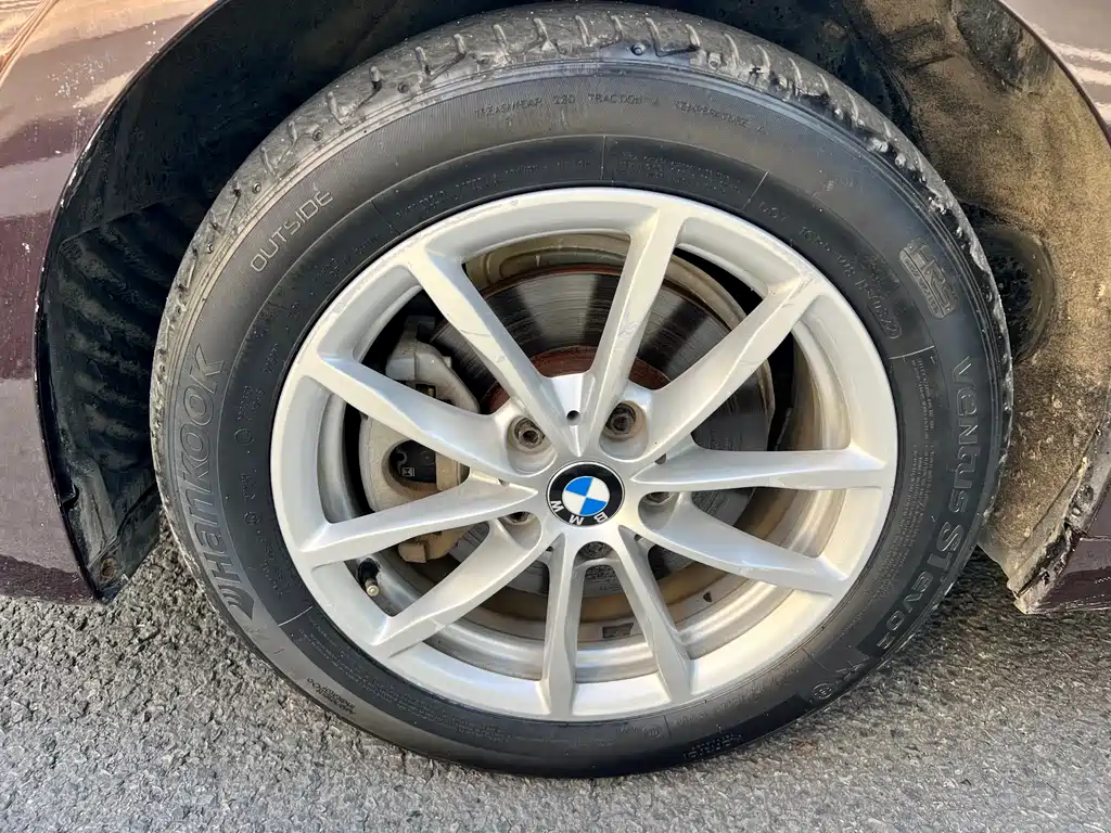 BMW 1 Series 2017 — фото 21