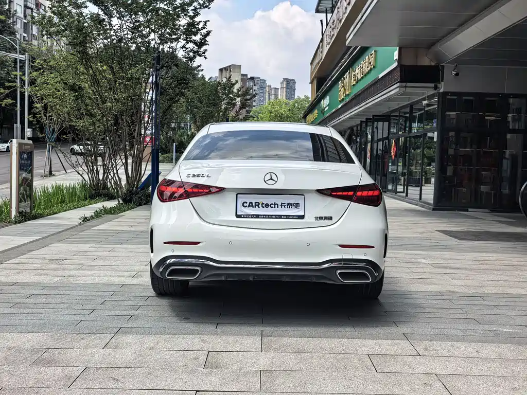 Mercedes-Benz C-Class 2024