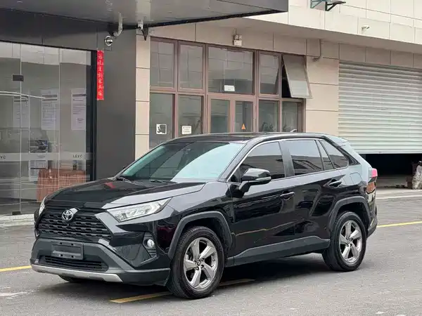 Toyota RAV4 2021