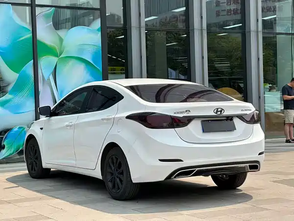 Hyundai Elantra Langdong 2016