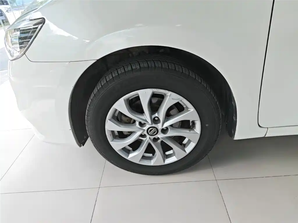 Nissan Sylphy 2017 — фото 23