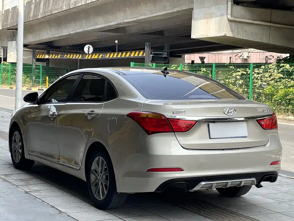 Hyundai Mistra 2015 — фото 8