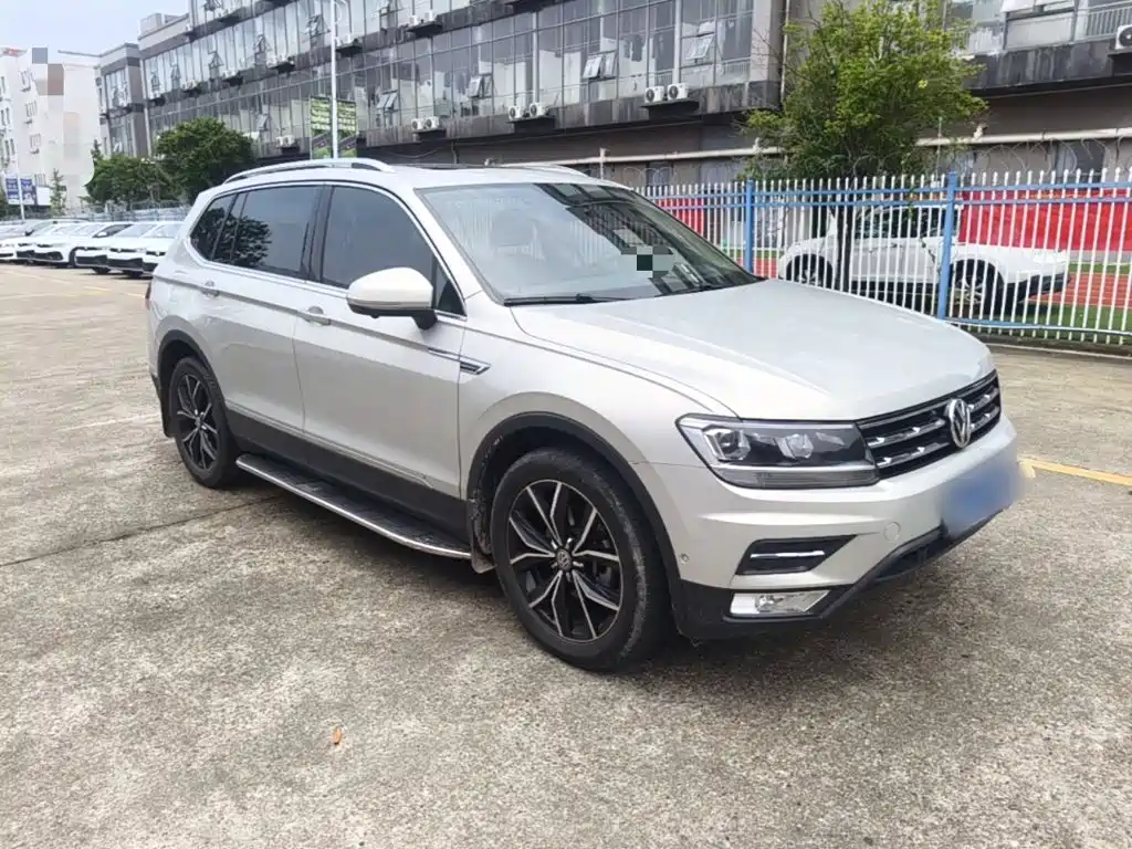 Volkswagen Tiguan L 2020 — фото 4
