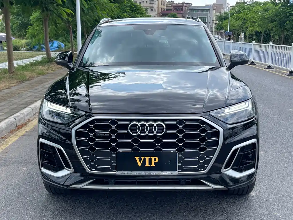 Audi Q5L 2025