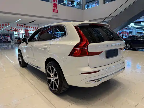 Volvo XC60 2024